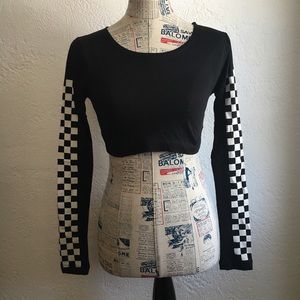 Long Sleeve Checkerboard Crop Top